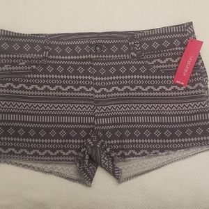 NWT Xhilaration womens shorts size 10